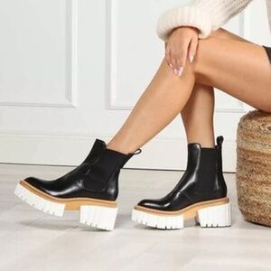 Stella McCartney Emilie Chunky Platform Lug Sole Black Leather Boot 7.5 / 37.5